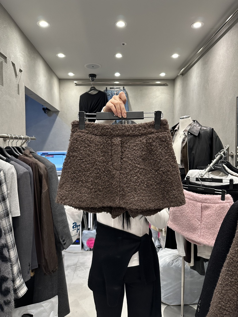 CELEBRITY-A東大門㊣直郵女裝新品職業熱賣人氣推薦真品短褲CELEBRITY-A短褲