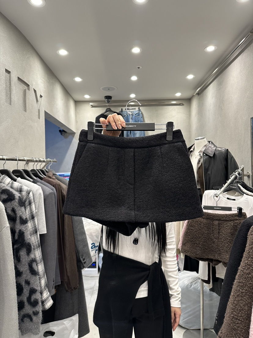 CELEBRITY-A東大門㊣直郵女裝新品職業熱賣人氣推薦真品短褲CELEBRITY-A短褲圖色3