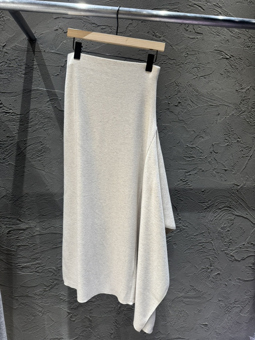 BLACK RIBBON-A韓國代購㊣女裝新品時尚休閑25秋冬長裙安哥拉BLACK RIBBON-A長裙