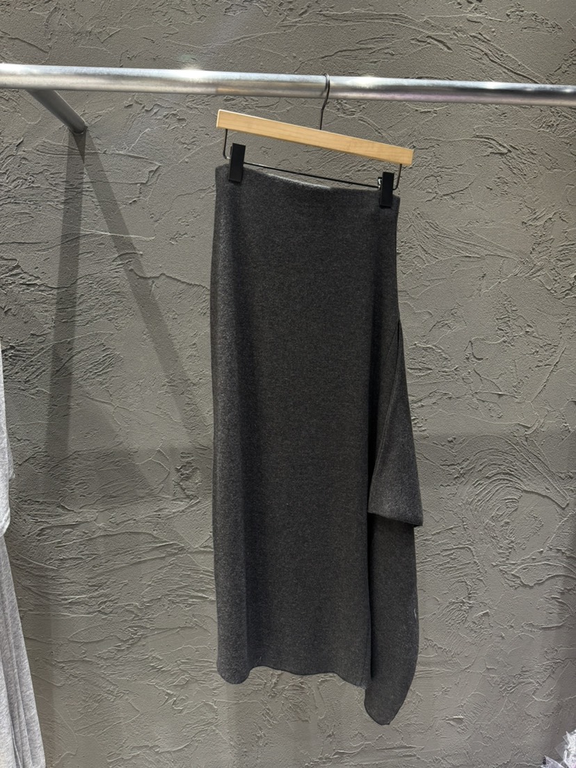 BLACK RIBBON-A韓國代購㊣女裝新品時尚休閑25秋冬長裙安哥拉BLACK RIBBON-A長裙圖色2