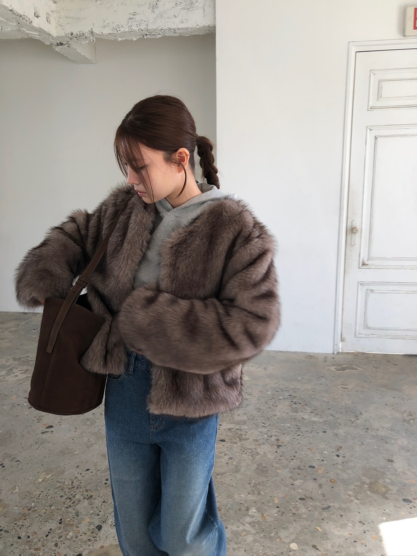 UNBOUND韓國直郵㊣女裝新款人氣職業25秋冬時尚短款大衣貂皮UNBOUND短款大衣