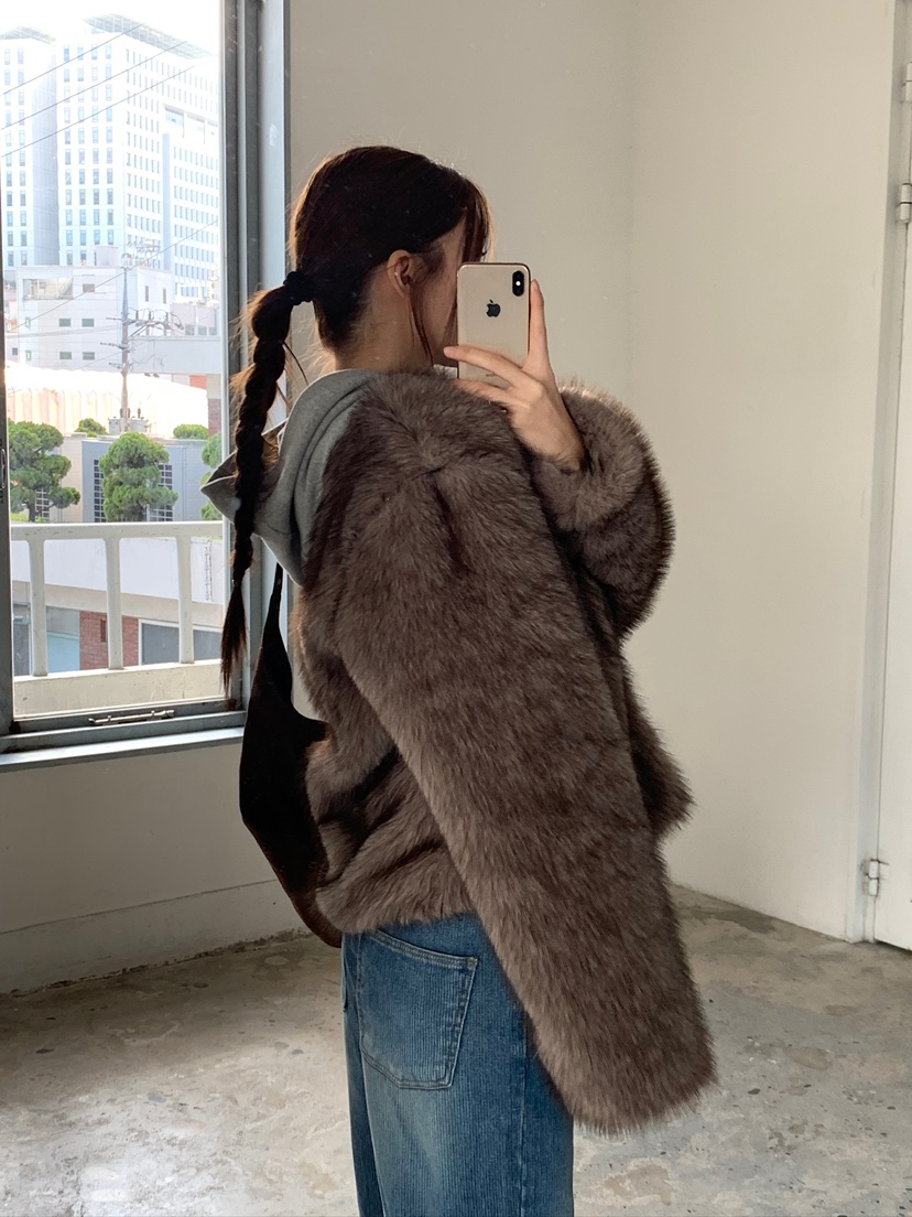 UNBOUND韓國直郵㊣女裝新款人氣職業25秋冬時尚短款大衣貂皮UNBOUND短款大衣