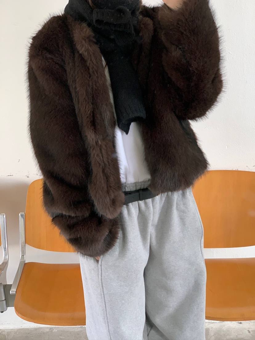 UNBOUND韓國直郵㊣女裝新款人氣職業25秋冬時尚短款大衣貂皮UNBOUND短款大衣