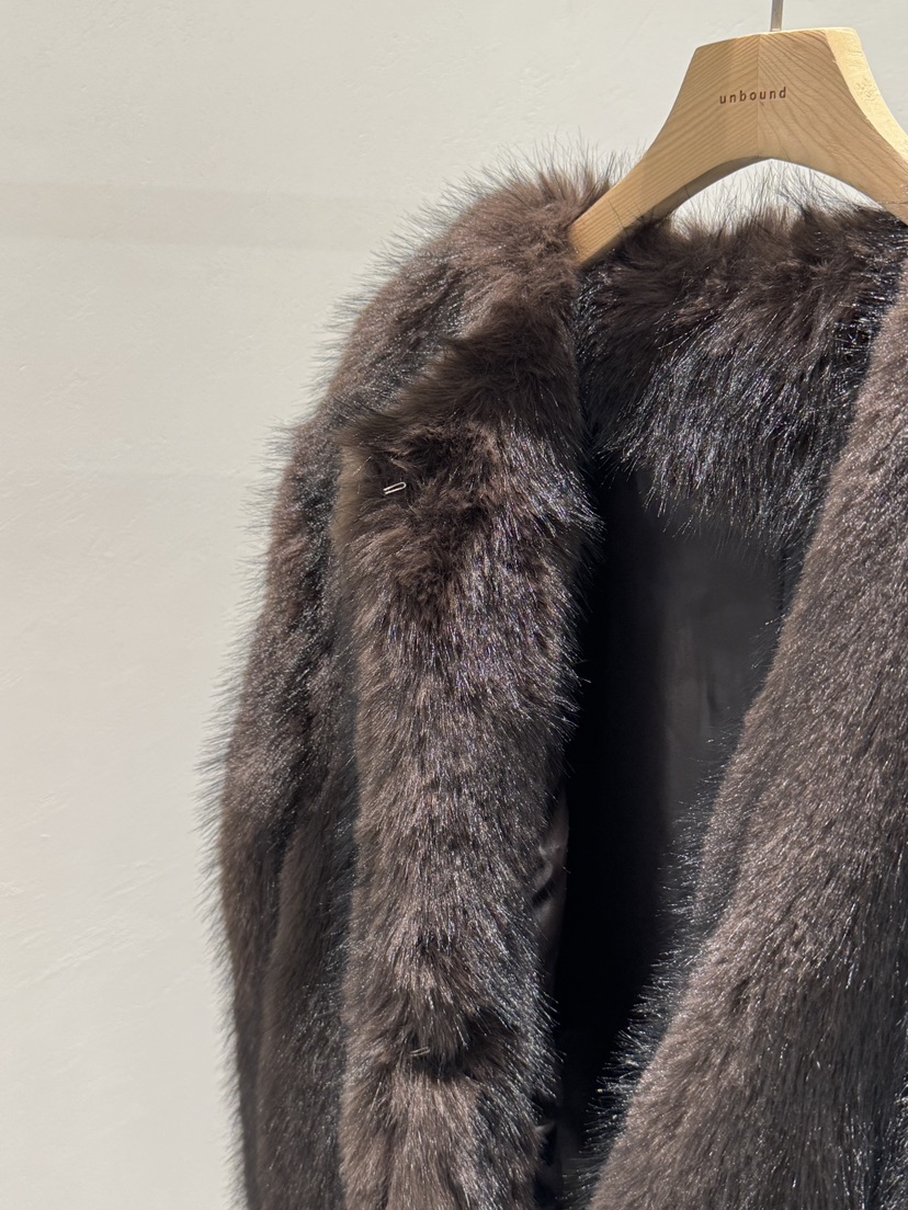 UNBOUND韓國直郵㊣女裝新款人氣職業25秋冬時尚短款大衣貂皮UNBOUND短款大衣