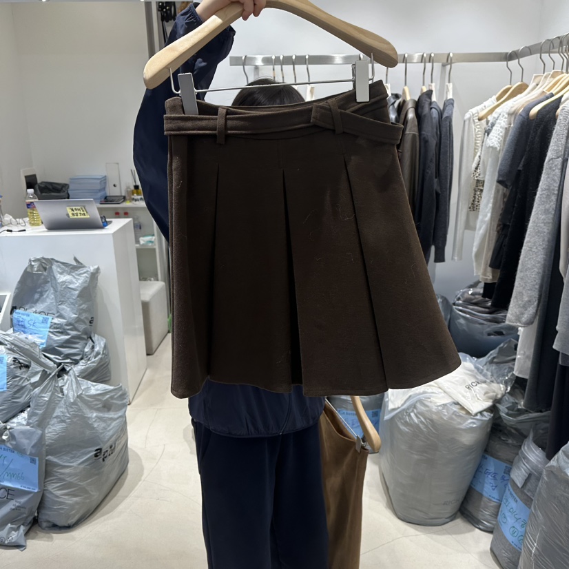 RICH SISTER東大門㊣代購女士新款推薦時尚休閑短裙含腰帶RICH SISTER短裙