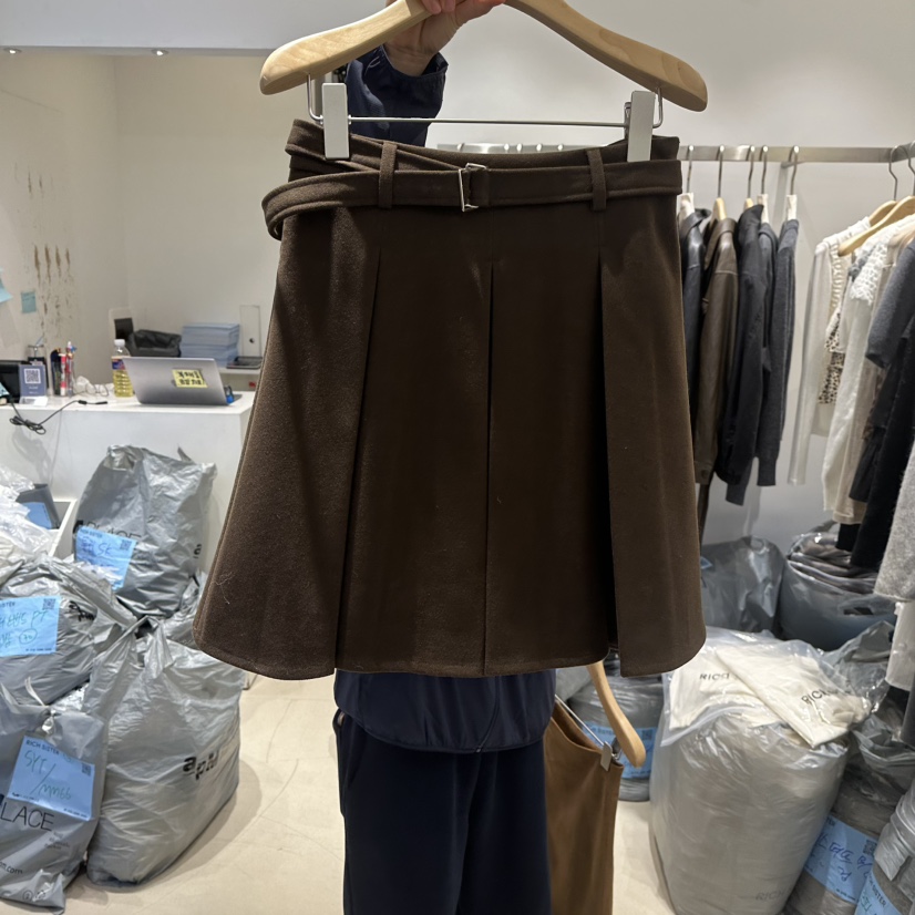 RICH SISTER東大門㊣代購女士新款推薦時尚休閑短裙含腰帶RICH SISTER短裙