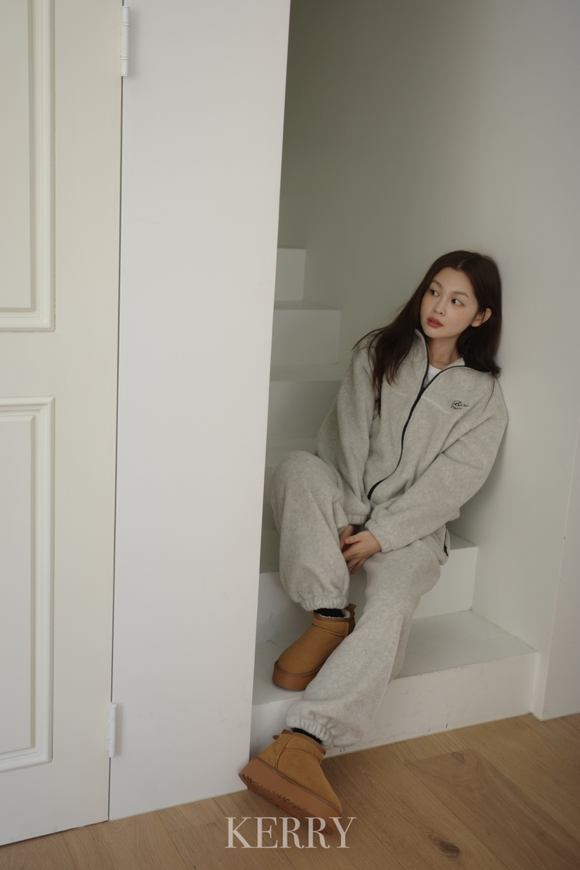 KERRY東大門㊣代購女士新款時尚人氣職業熱賣休閑推薦衛衣拉鏈KERRY衛衣