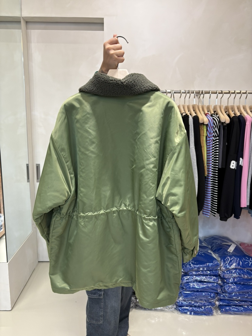 LIVE AID-P韓國代購㊣女士新品真品推薦職業熱賣25秋冬夾克LIVE AID-P夾克