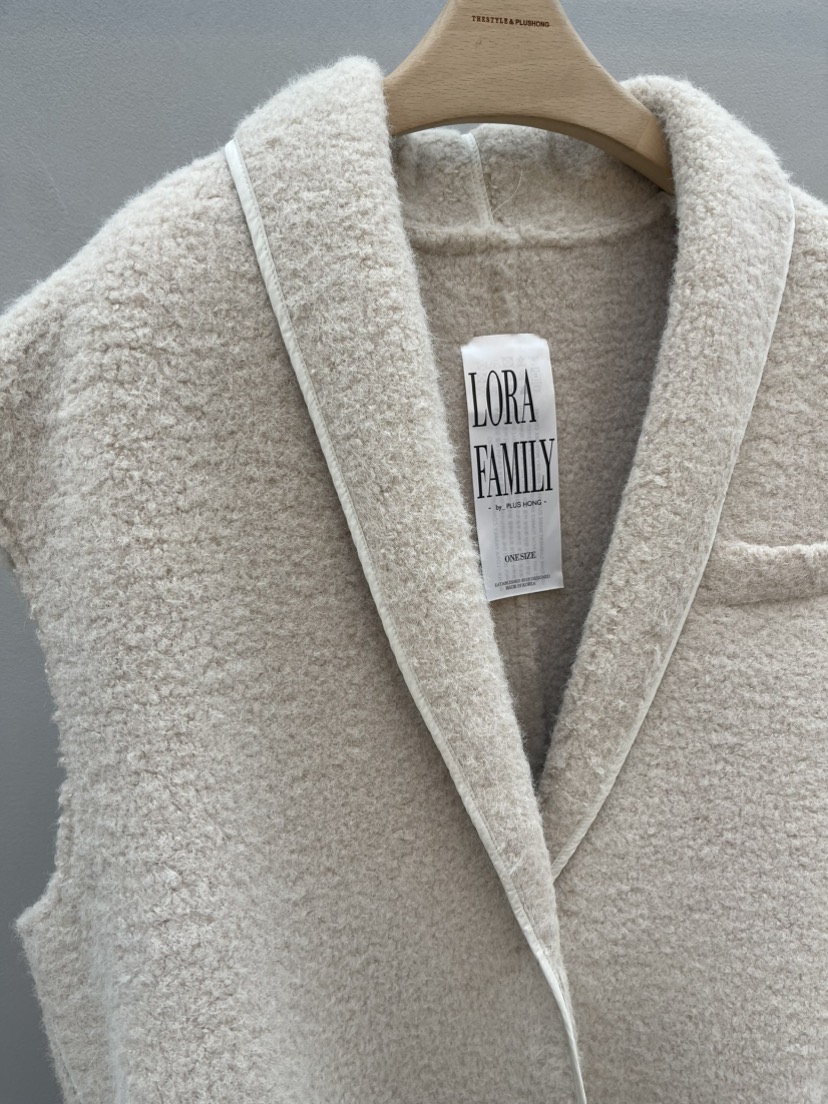 PLUS HONG-P東大門㊣實拍女裝新款人氣真品中長款大衣馬海毛LORA FAMILY/PLUS HONG中長款大衣