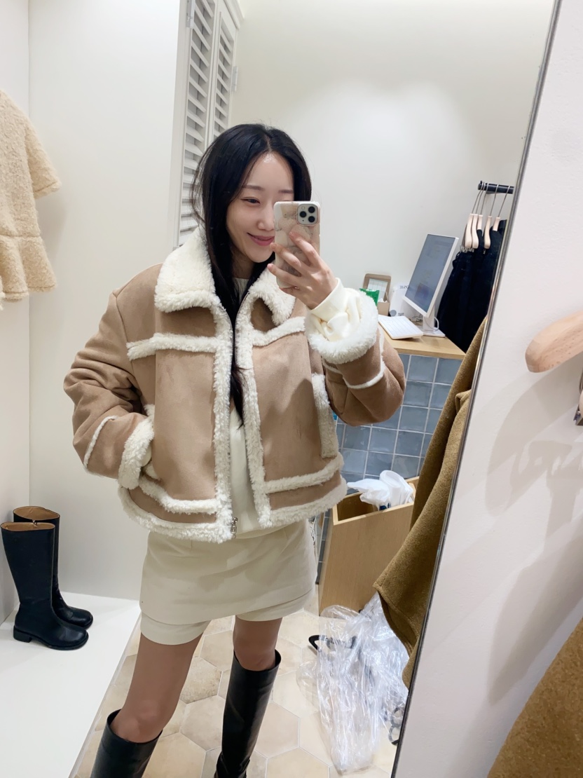 LOVE ROSIE韓國代購㊣女裝新品熱賣推薦25秋冬時尚短款大衣LOVE ROSIE短款大衣