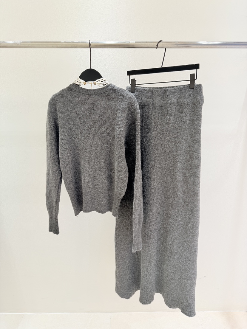 CORAL東大門㊣實拍女裝新品25秋冬真品推薦休閑套裝不含配飾CORAL套裝