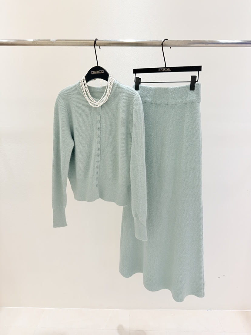 CORAL東大門㊣實拍女裝新品25秋冬真品推薦休閑套裝不含配飾CORAL套裝