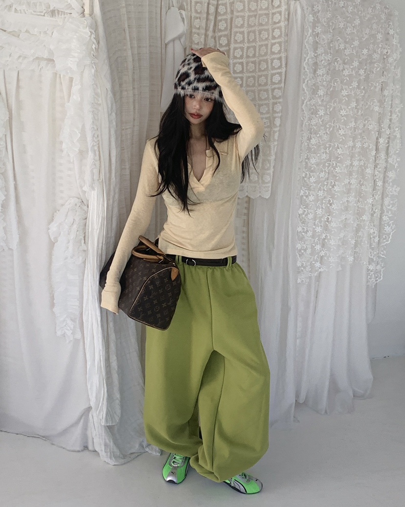 LIVE AID-P韓國直郵㊣女裝新款熱賣真品人氣推薦時尚長袖T恤LIVE AID-P長袖T恤