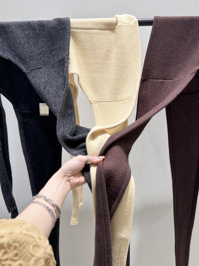 MELTED-P韓國代購㊣女裝新品時尚人氣25秋冬熱賣休閑吊帶背心MELTED-P吊帶/背心