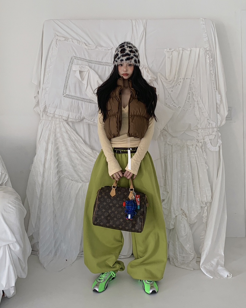 LIVE AID-P東大門㊣實拍女裝新品時尚人氣推薦25秋冬休閑褲LIVE AID-P休閑褲