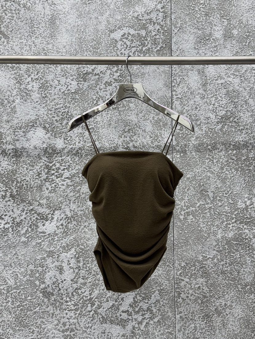 BADCALM東大門㊣實拍女士新品25秋冬職業時尚吊帶背心羊毛絨BADCALM吊帶/背心圖色2