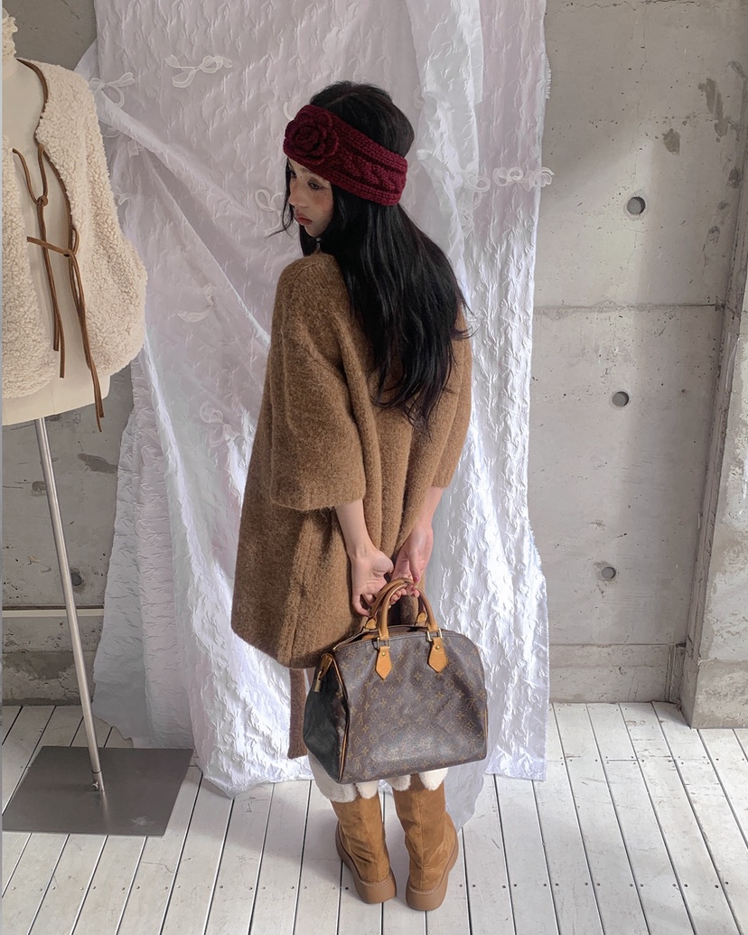 LIVE AID-P東大門㊣代購女裝新品25秋冬時尚針織衫含脖帶LIVE AID-P針織衫