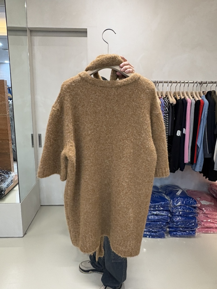 LIVE AID-P東大門㊣代購女裝新品25秋冬時尚針織衫含脖帶LIVE AID-P針織衫