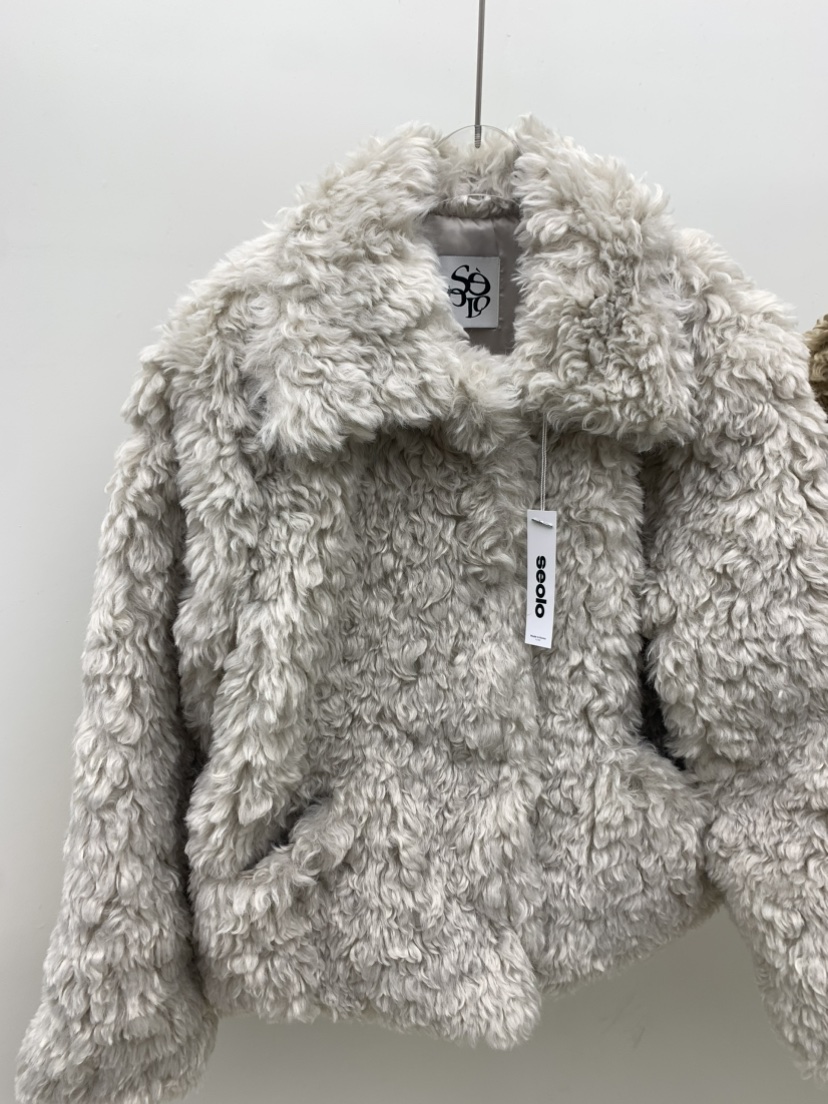 SEOLO韓國代購㊣女裝新款時尚25秋冬休閑推薦熱賣夾克含帽子Seolo seoul夾克