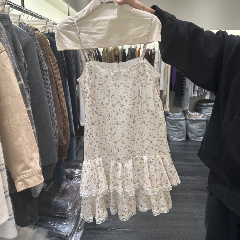 TOMGIRL東大門㊣直郵女裝新品熱賣職業休閑人氣連衣裙荷葉邊TOMGIRL連衣裙