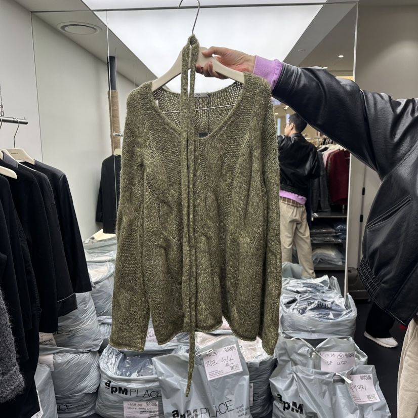 BANUL東大門㊣代購女裝新品真品時尚職業25秋冬針織衫含腰帶圍巾BANUL針織衫