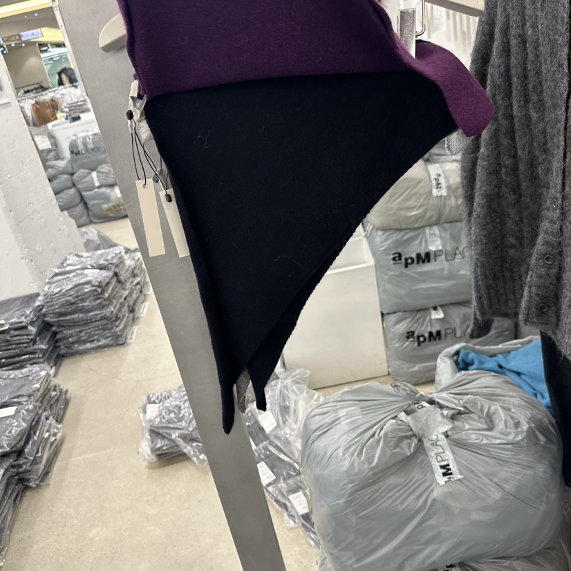 HELVETICA東大門㊣直郵女士新款職業推薦人氣熱賣時尚圍巾披肩HELVETICA圍巾/披肩圖色3