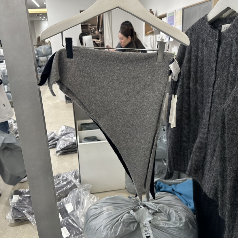 HELVETICA東大門㊣直郵女士新款職業推薦人氣熱賣時尚圍巾披肩HELVETICA圍巾/披肩圖色4