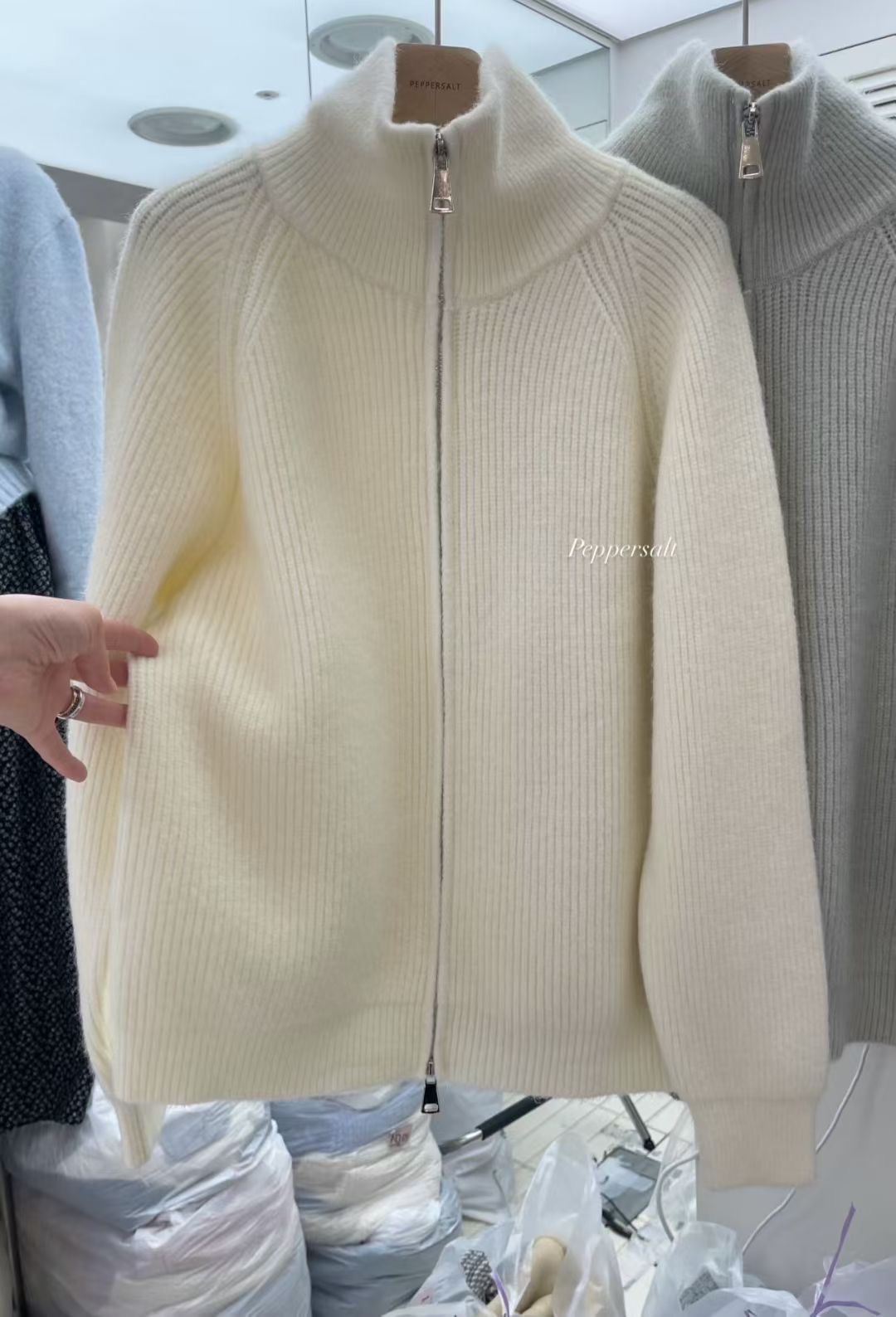 PEPPER 페페韓國直郵㊣女士新款時尚熱賣休閑毛衣拉鏈高領PEPPER-SEOUL毛衣