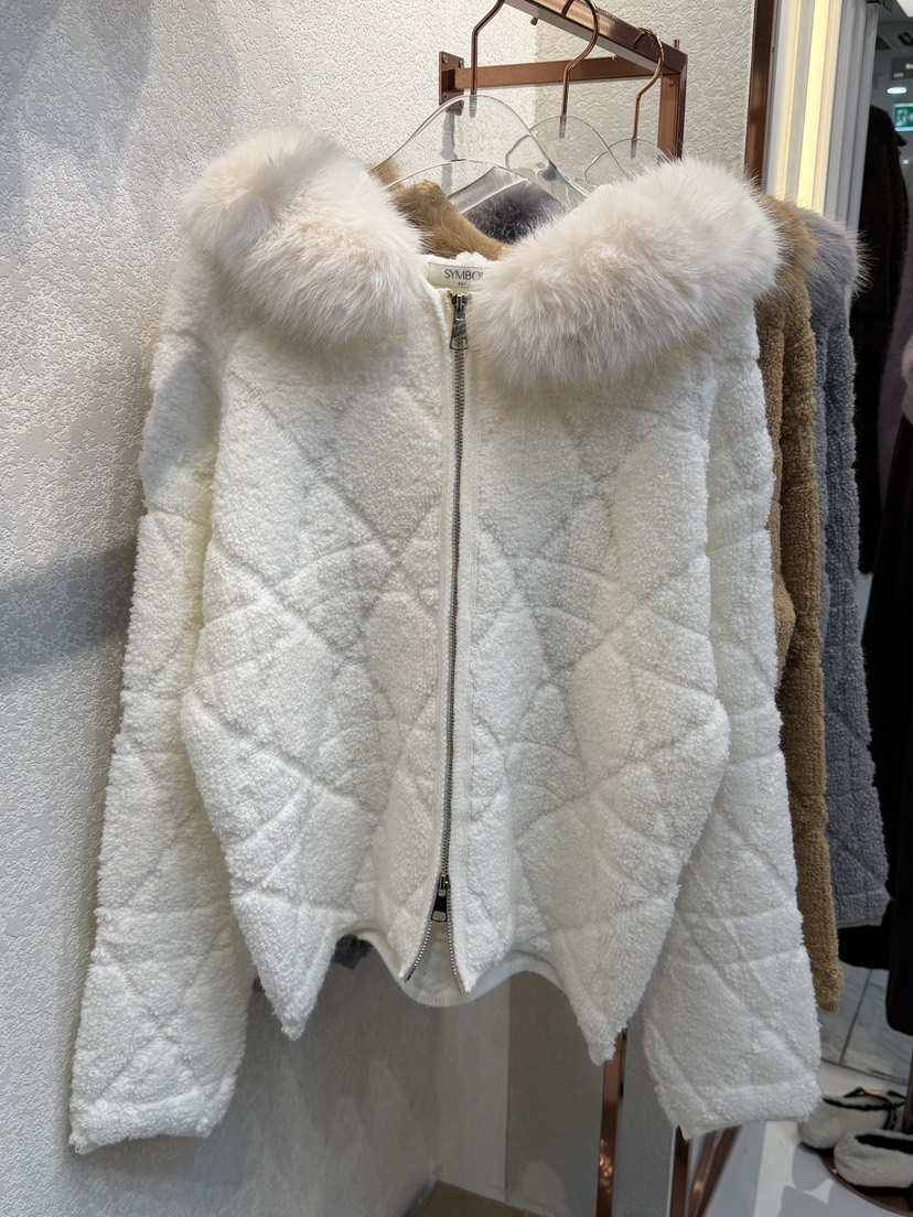 SYMBOL韓國代購㊣女裝新款時尚25秋冬人氣夾克連帽拉鏈衫貂皮SYMBOL夾克圖色1