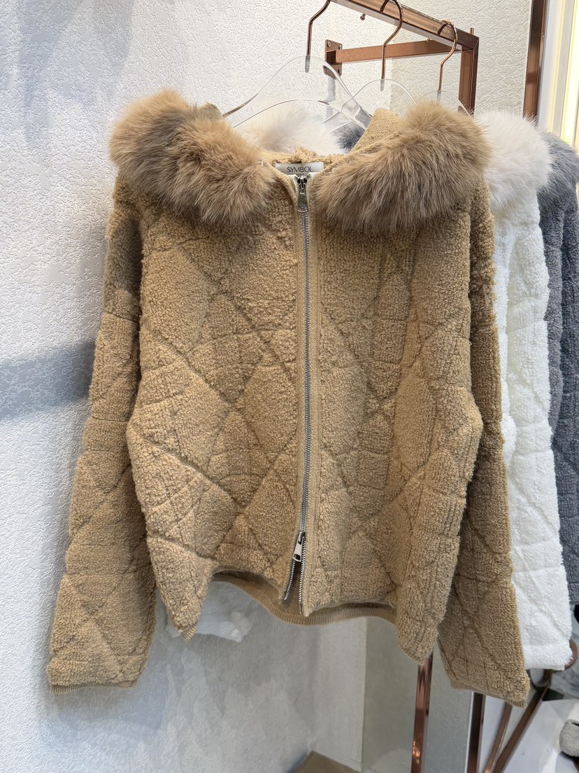 SYMBOL韓國代購㊣女裝新款時尚25秋冬人氣夾克連帽拉鏈衫貂皮SYMBOL夾克圖色2