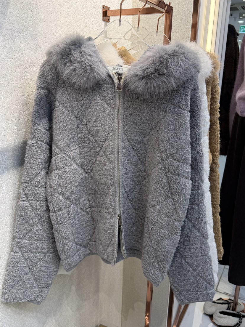 SYMBOL韓國代購㊣女裝新款時尚25秋冬人氣夾克連帽拉鏈衫貂皮SYMBOL夾克圖色3