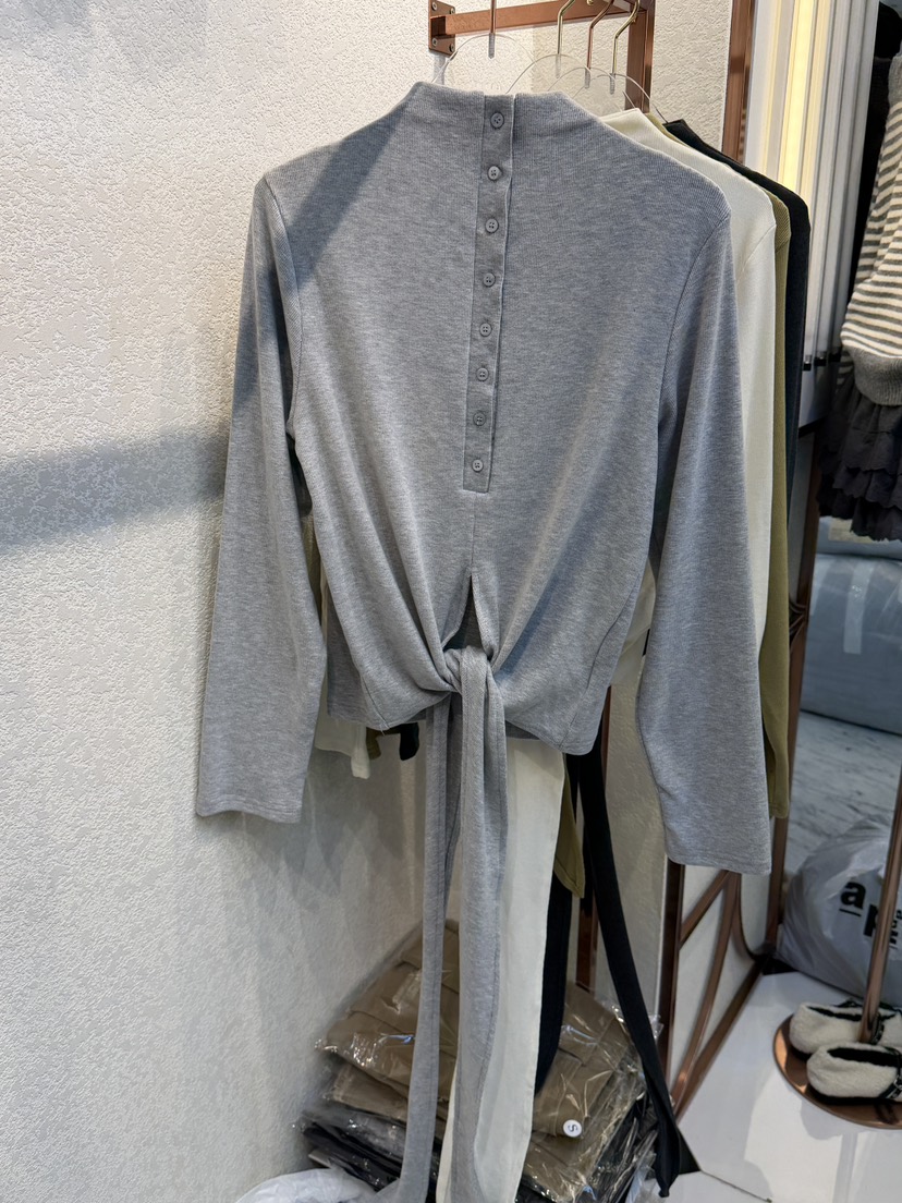 SYMBOL東大門㊣直郵女裝新品熱賣25秋冬真品時尚長袖T恤紐扣SYMBOL長袖T恤圖色2