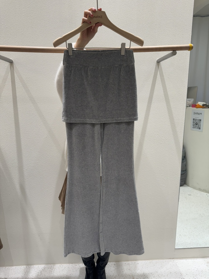 MARKE-P韓國代購㊣女士新款時尚真品25秋冬熱賣裙褲修身絲絨MARKE-P裙褲圖色1