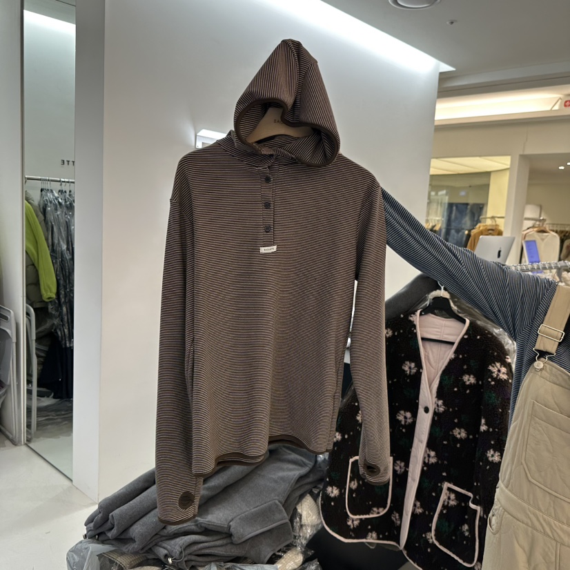 BAGUETTE-P東大門㊣代購女士新款推薦職業真品25秋冬長袖T恤BAGUETTE-P長袖T恤圖色3棕色