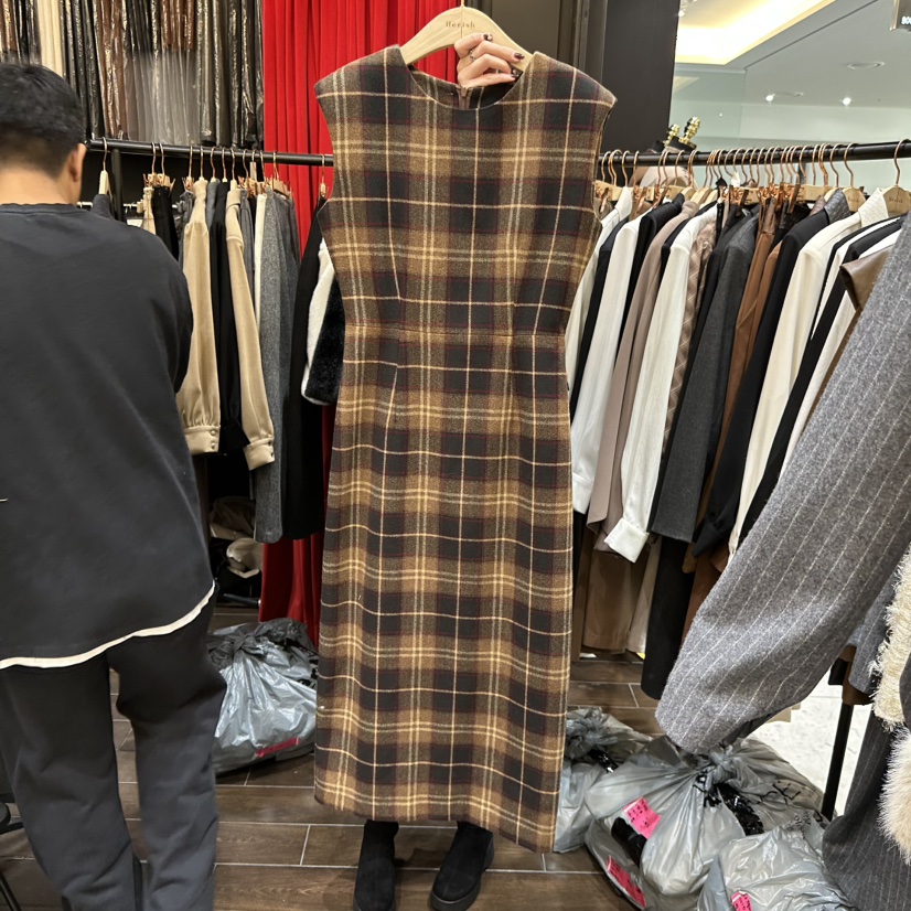 HERISH-HAUTE韓國直郵㊣女士新品熱賣時尚人氣連衣裙不含內搭HERISH-HAUTE連衣裙圖色2