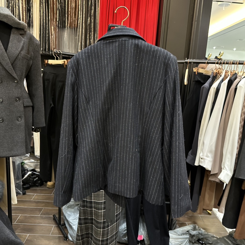 HERISH-HAUTE東大門㊣直郵女士新款25秋冬人氣夾克含腰帶條紋HERISH-HAUTE夾克