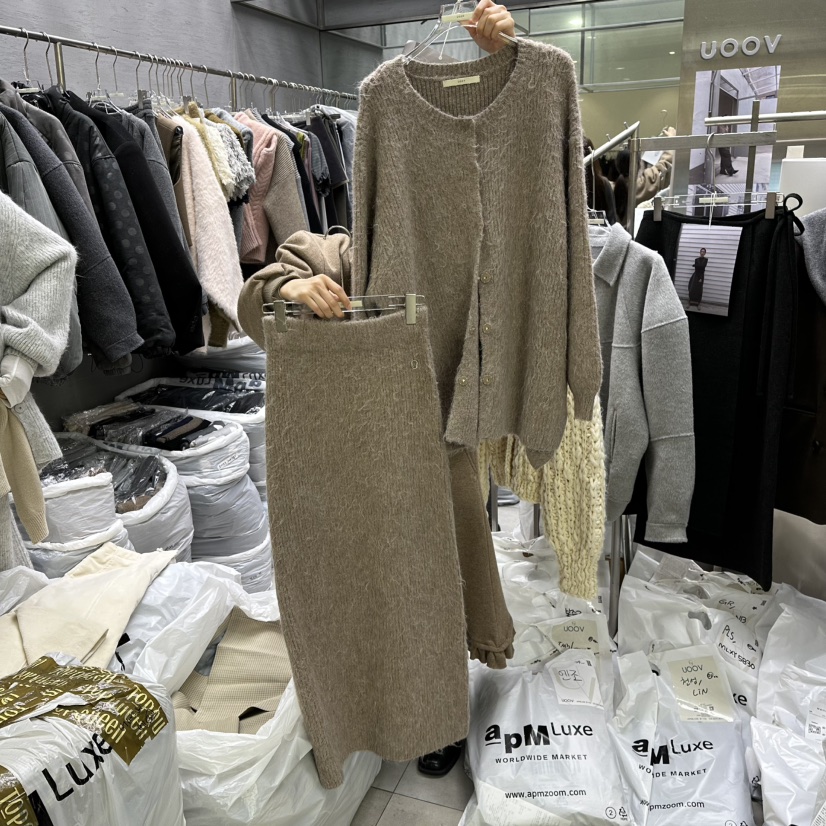 UOOV東大門㊣代購女士新款時尚職業熱賣人氣真品套裝兩件套UOOV套裝圖色2