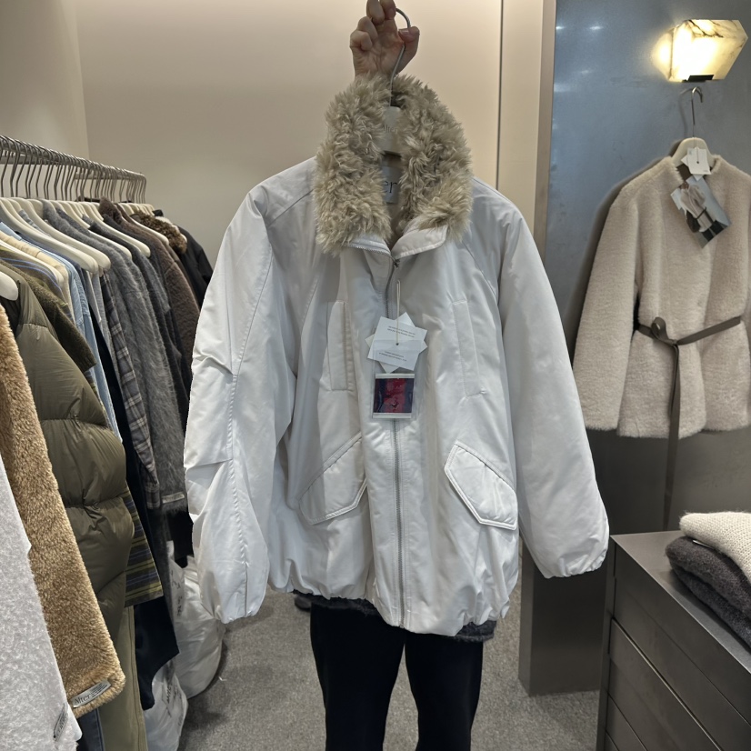 ALTER東大門㊣實拍女裝新款人氣真品時尚熱賣職業25秋冬夾克Alter夾克圖色1