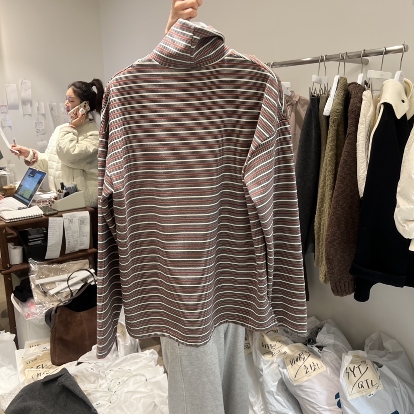 VENIR-a韓國代購㊣女士新品25秋冬真品時尚熱賣推薦長袖T恤VENIR-a長袖T恤