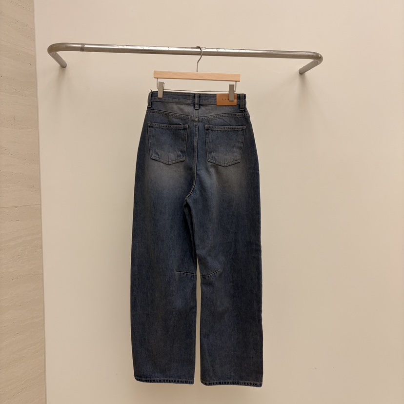 LAIVE東大門㊣代購女裝新品時尚推薦職業真品人氣休閑牛仔褲LAIVE牛仔褲