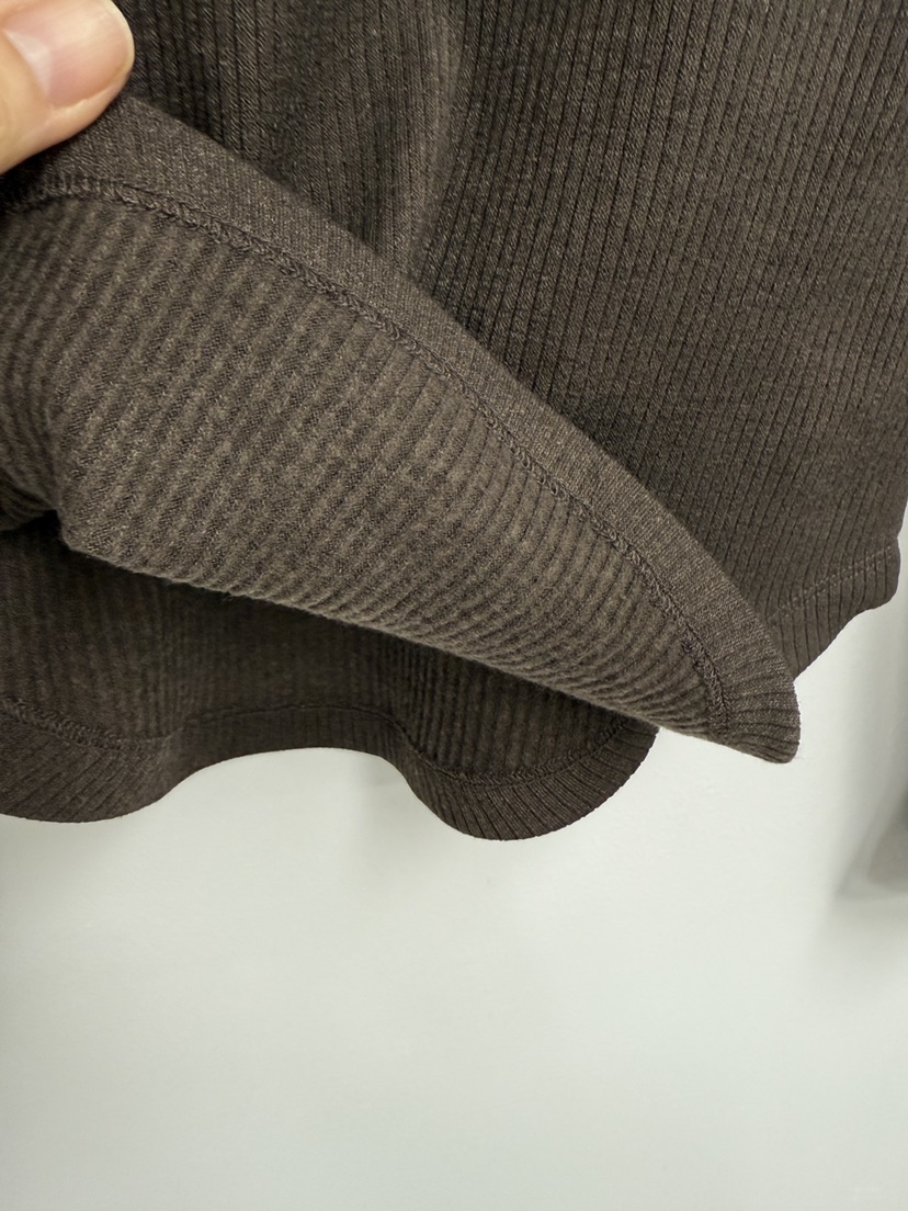 YIKHO STYLE東大門㊣直郵女裝新款推薦熱賣休閑真品長袖T恤YIKHO STYLE長袖T恤