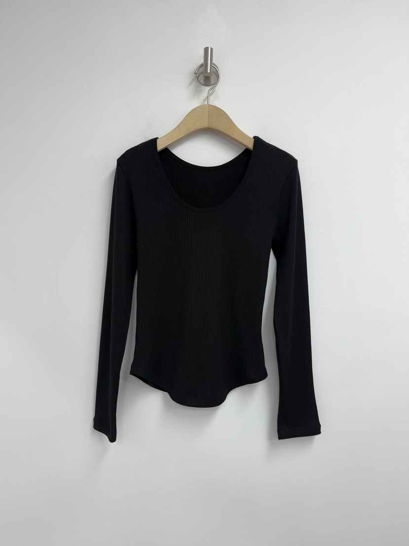 YIKHO STYLE東大門㊣直郵女裝新款推薦熱賣休閑真品長袖T恤YIKHO STYLE長袖T恤圖色4