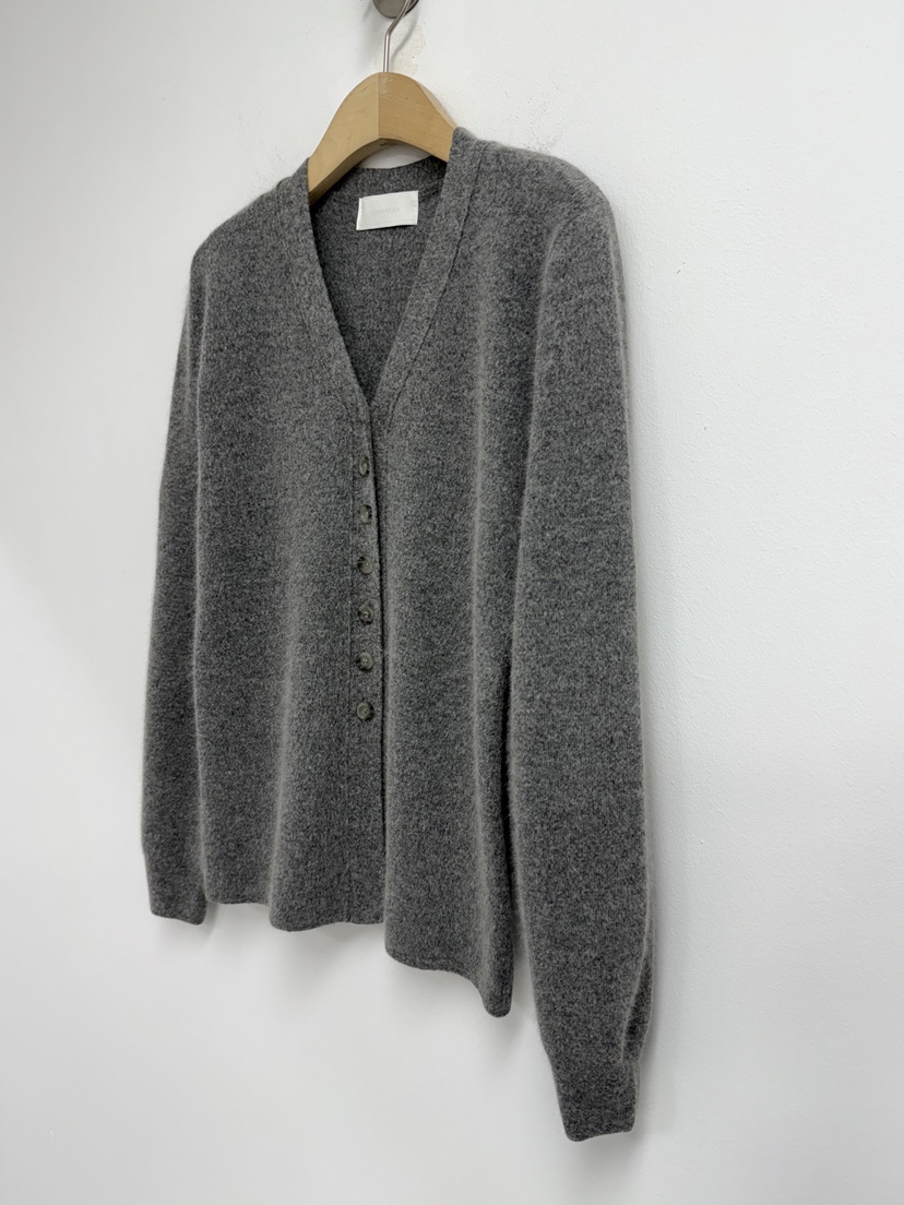 YIKHO STYLE東大門㊣直郵女士新品熱賣25秋冬人氣職業針織衫YIKHO STYLE針織衫