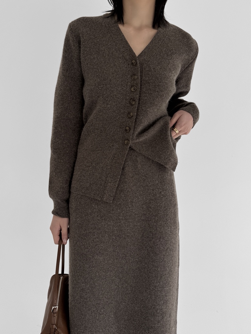 YIKHO STYLE東大門㊣直郵女士新品熱賣25秋冬人氣職業針織衫YIKHO STYLE針織衫