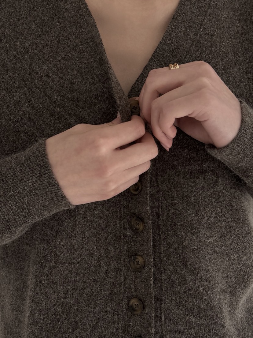 YIKHO STYLE東大門㊣直郵女士新品熱賣25秋冬人氣職業針織衫YIKHO STYLE針織衫