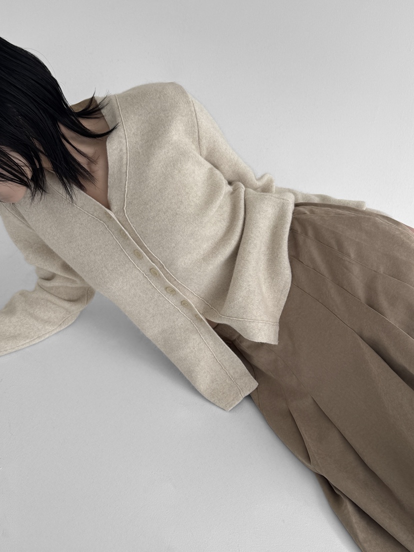 YIKHO STYLE東大門㊣直郵女士新品熱賣25秋冬人氣職業針織衫YIKHO STYLE針織衫