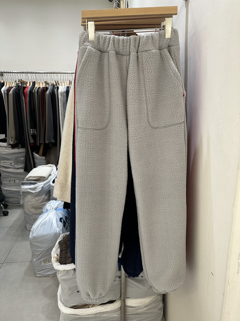 HEIZE東大門㊣代購女裝新款25秋冬人氣推薦熱賣時尚休閑褲抓絨HEIZE休閑褲圖色2