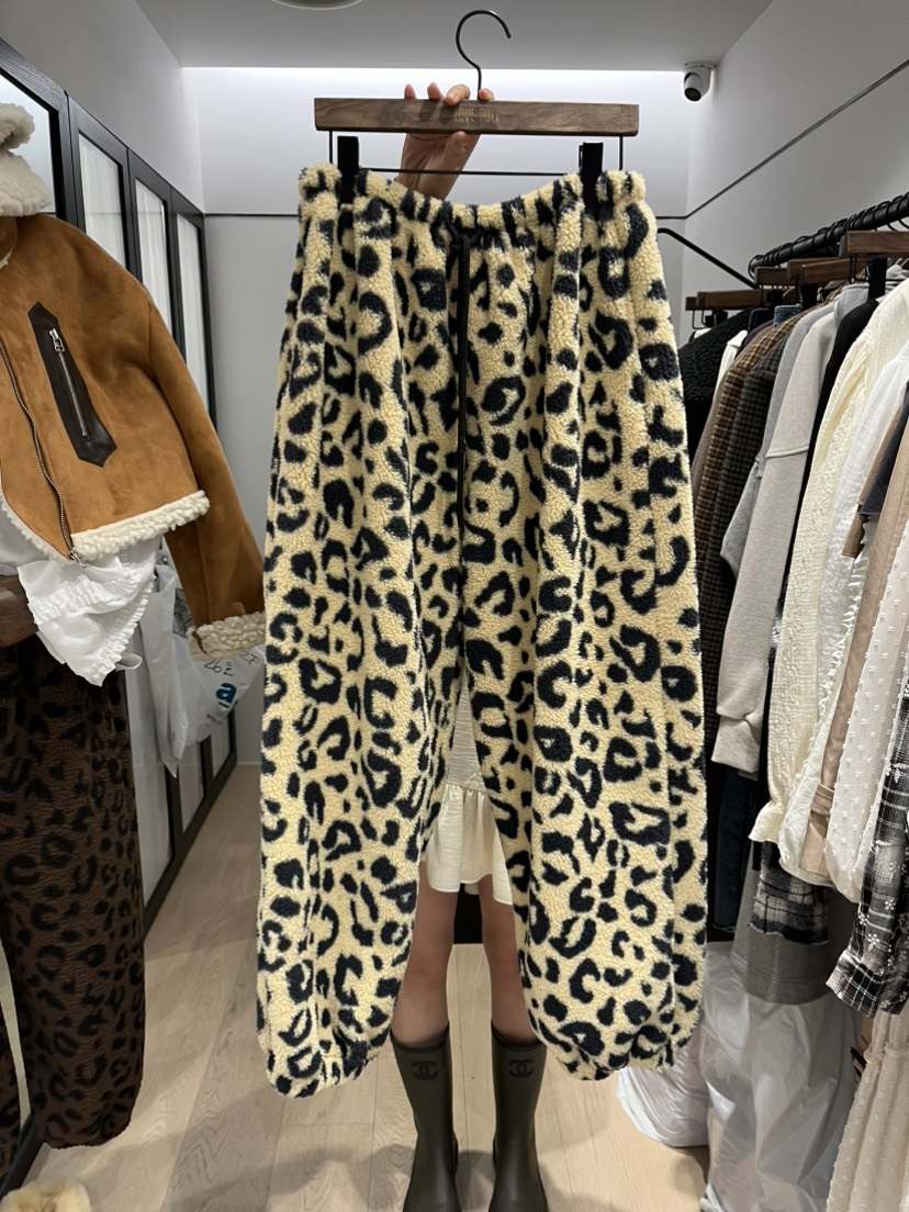 LOVE PULL韓國代購㊣女士新品職業人氣真品熱賣25秋冬休閑褲LOVE PULL休閑褲圖色1