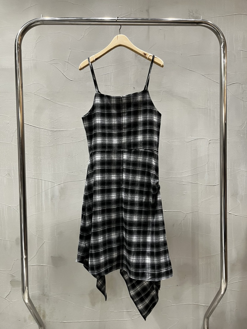 INSSENSE-A東大門㊣直郵女士新款25秋冬時尚休閑職業連衣裙INSSENSE-A連衣裙