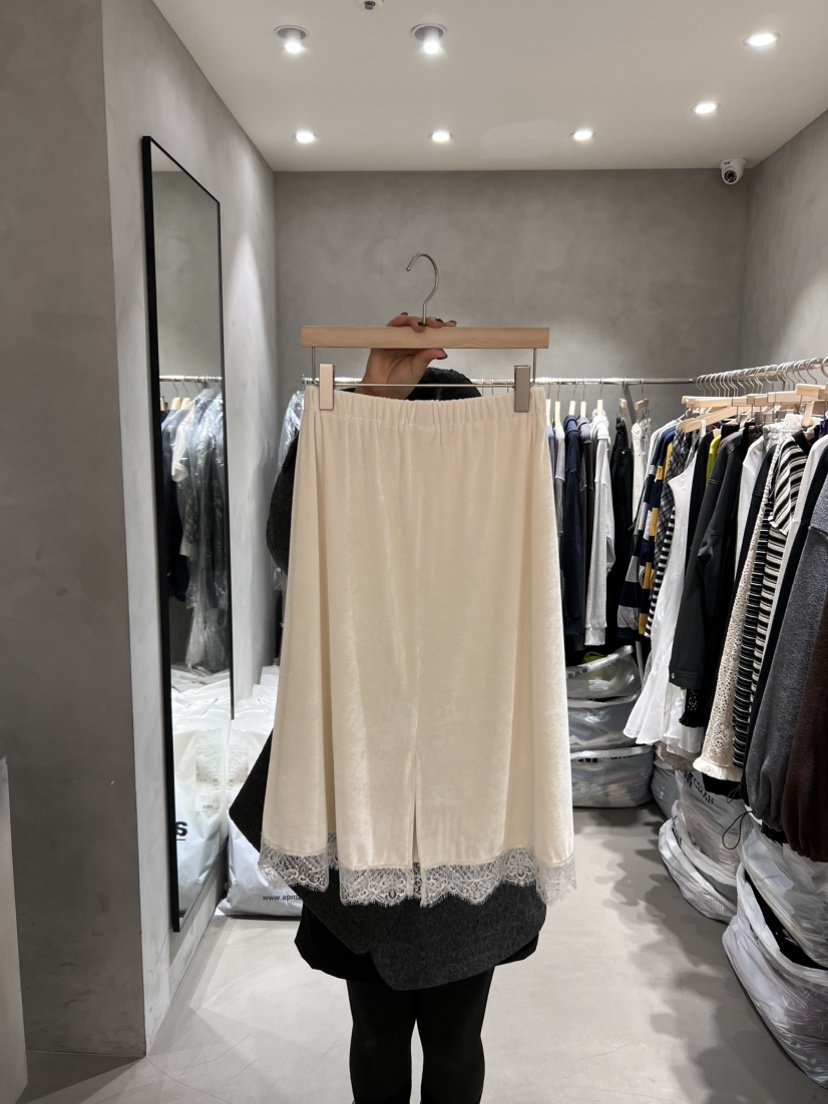 X-MOOD東大門㊣直郵女裝新款推薦職業半身裙中短裙天鵝絨蕾絲X-MOOD半身裙/中短裙